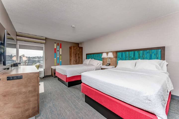 Room 12 of 27